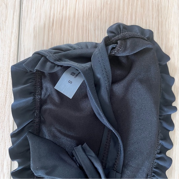 SHEIN Black Ruffle Bikini Set - Picture 3 of 3